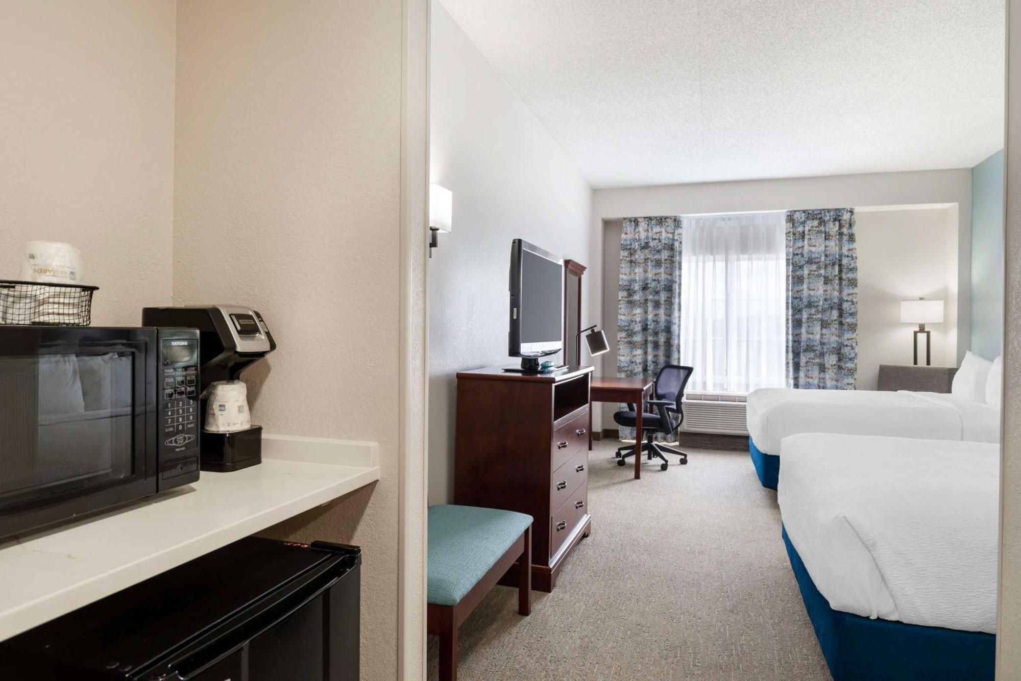Best Western Plus Crossroads Inn & Suites Zion Crossroads Ngoại thất bức ảnh