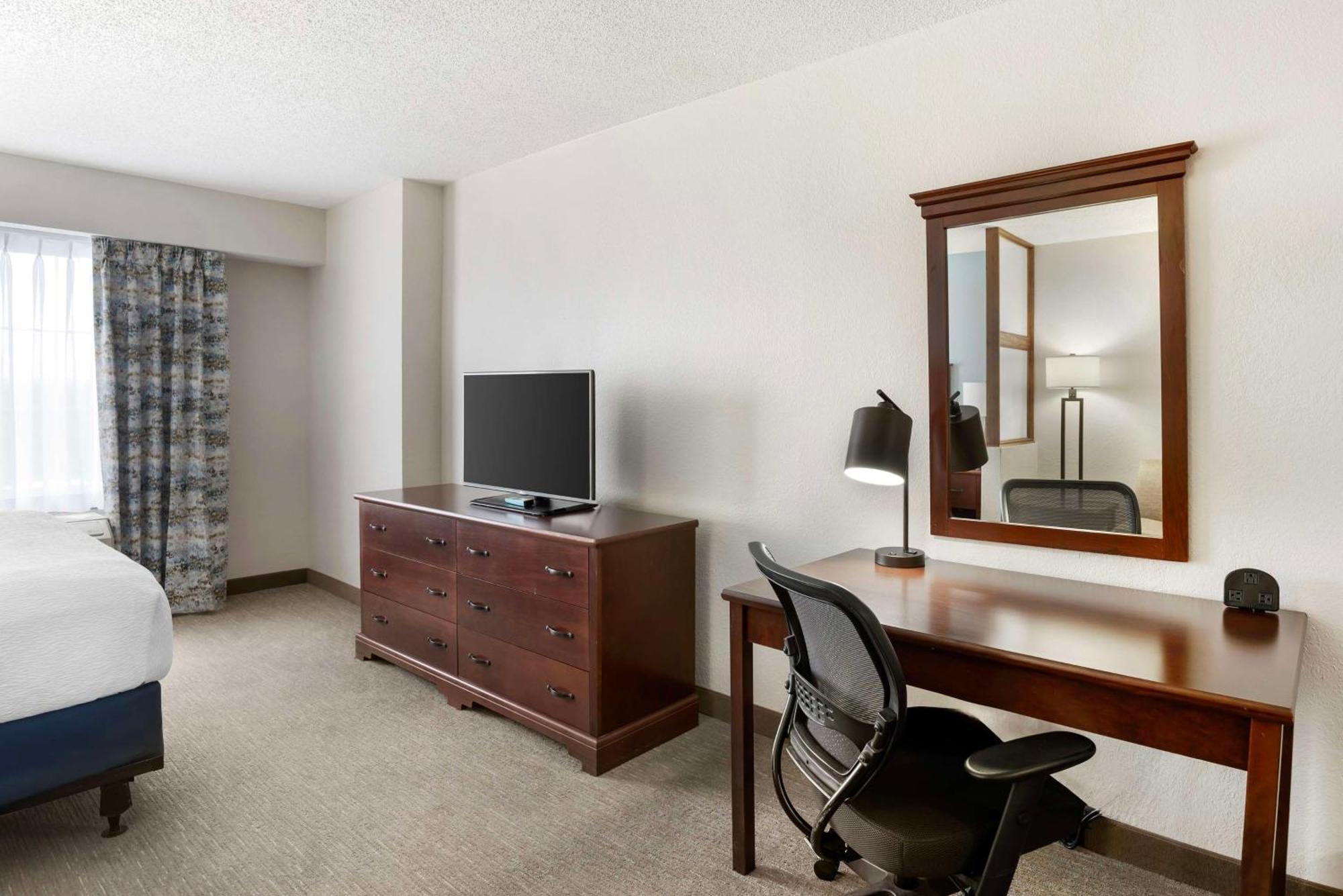 Best Western Plus Crossroads Inn & Suites Zion Crossroads Ngoại thất bức ảnh