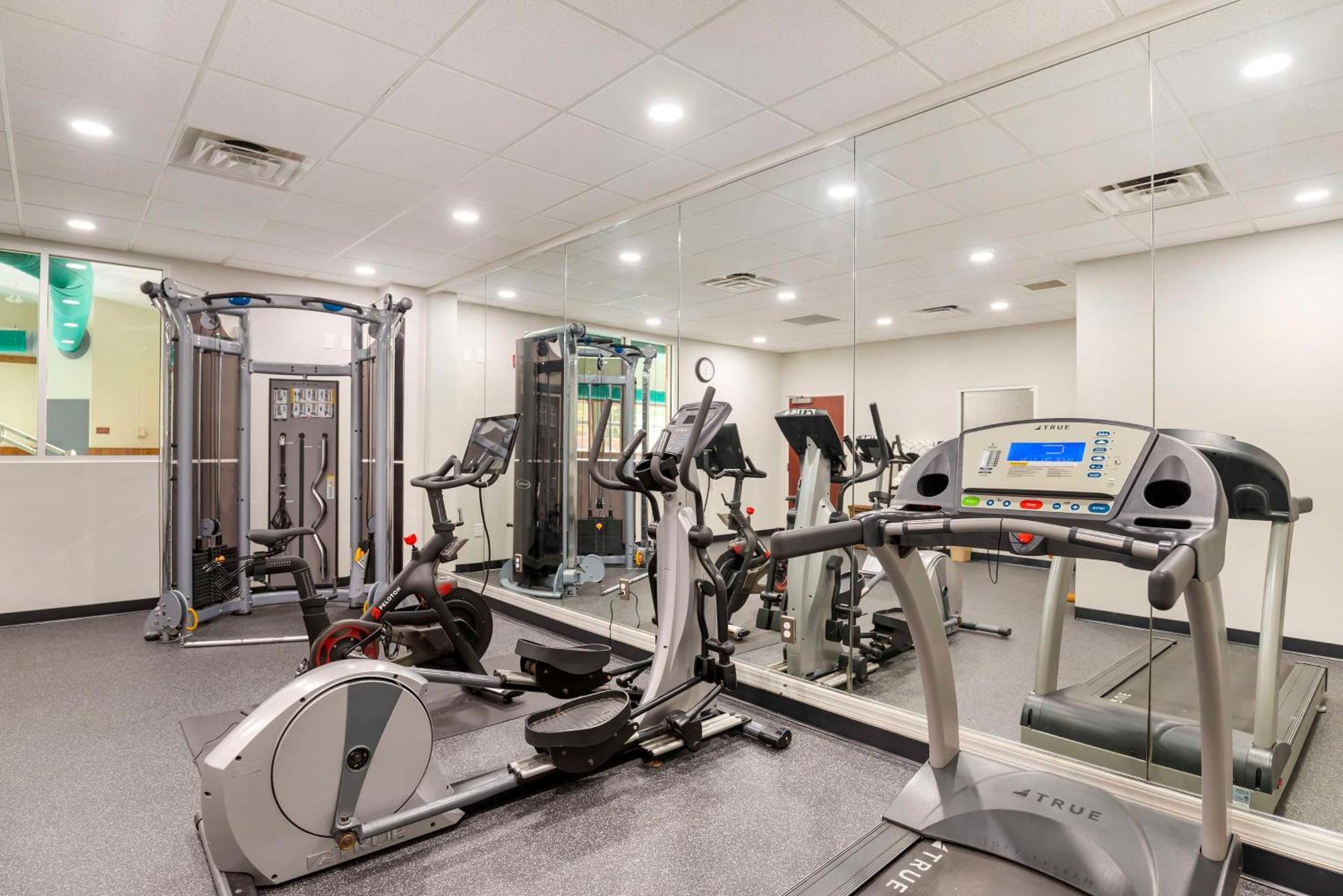 Best Western Plus Crossroads Inn & Suites Zion Crossroads Ngoại thất bức ảnh